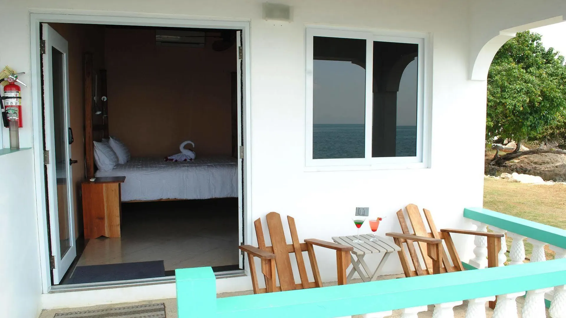 Luna Sea Inn Bluefields 3*,